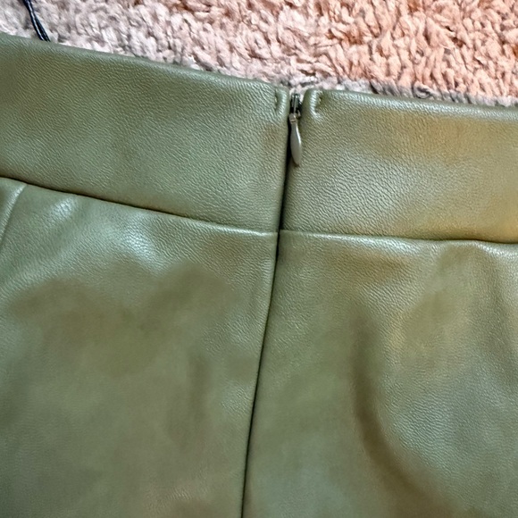 Fashion Nova Olive Faux Leather pants - Picture 5 of 5
